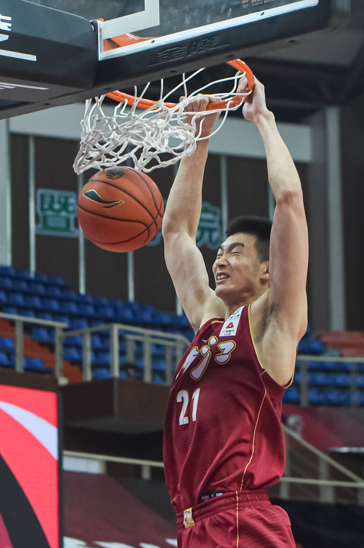 浙江男篮新赛季崭露头角引人期待