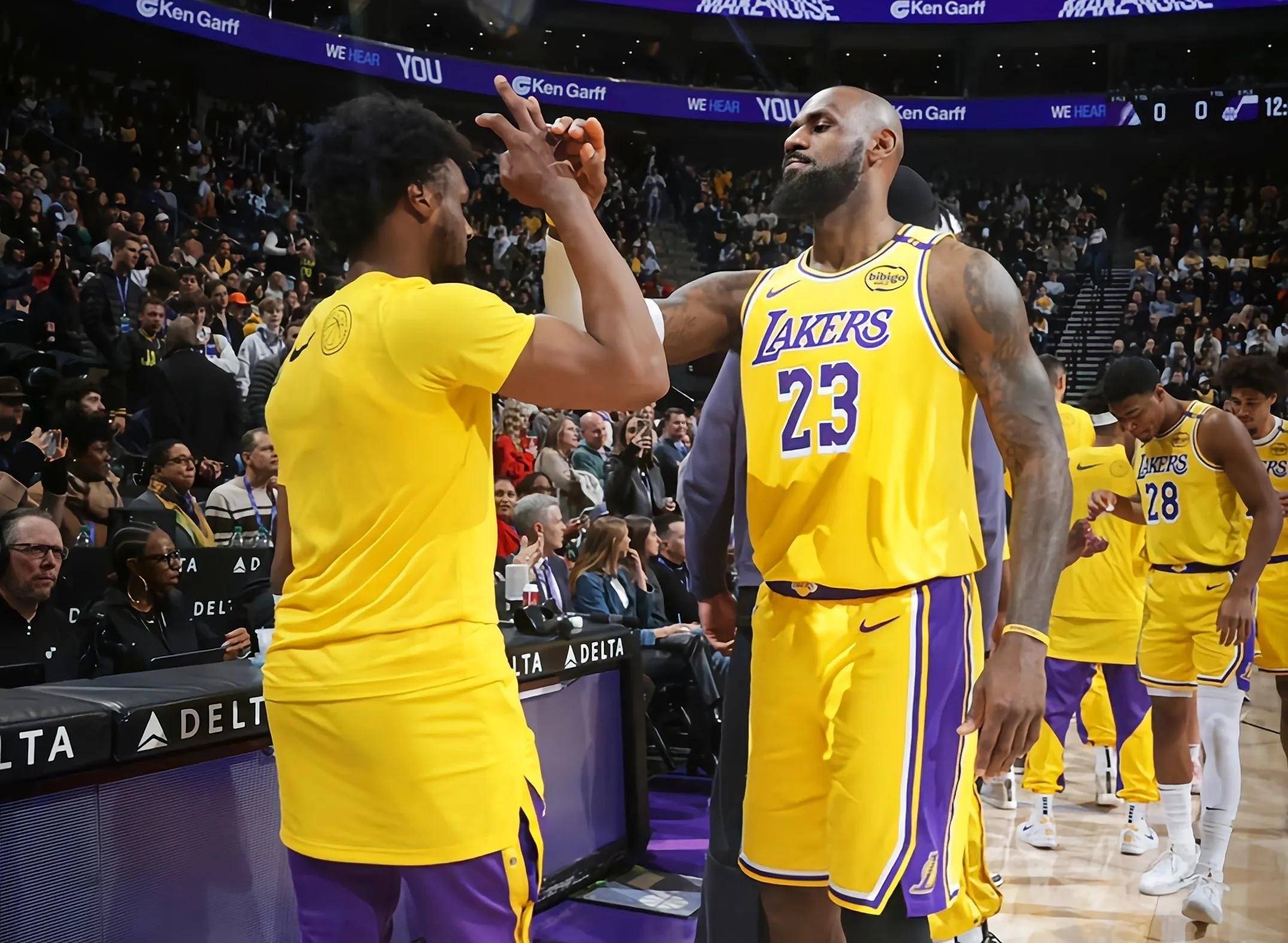 -包含替补出场的新秀表现抢眼，球队险胜的词条