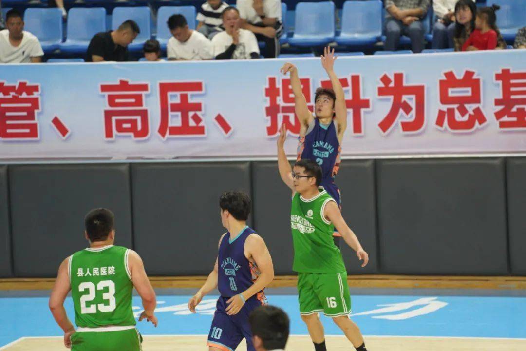 中国男子篮球比赛中出现了一场惊心动魄的决赛 中国男子篮球比赛中出现了一场惊心动魄的决赛