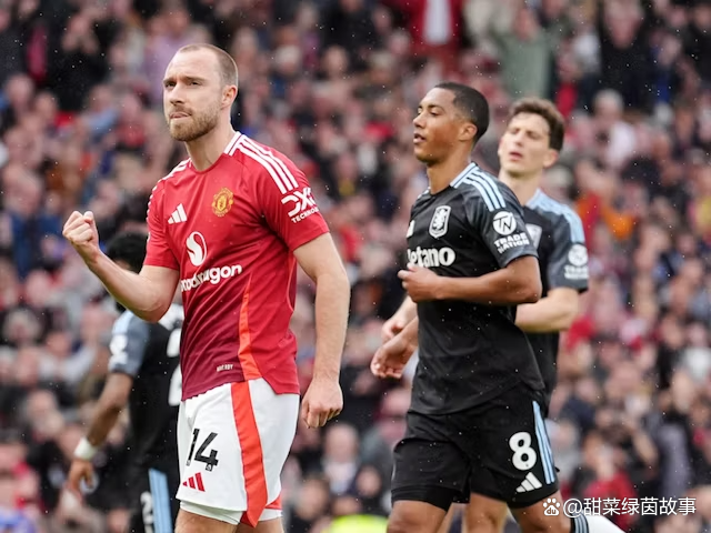 曼联队员团结一心，战胜阿斯顿维拉，稳固积分领先