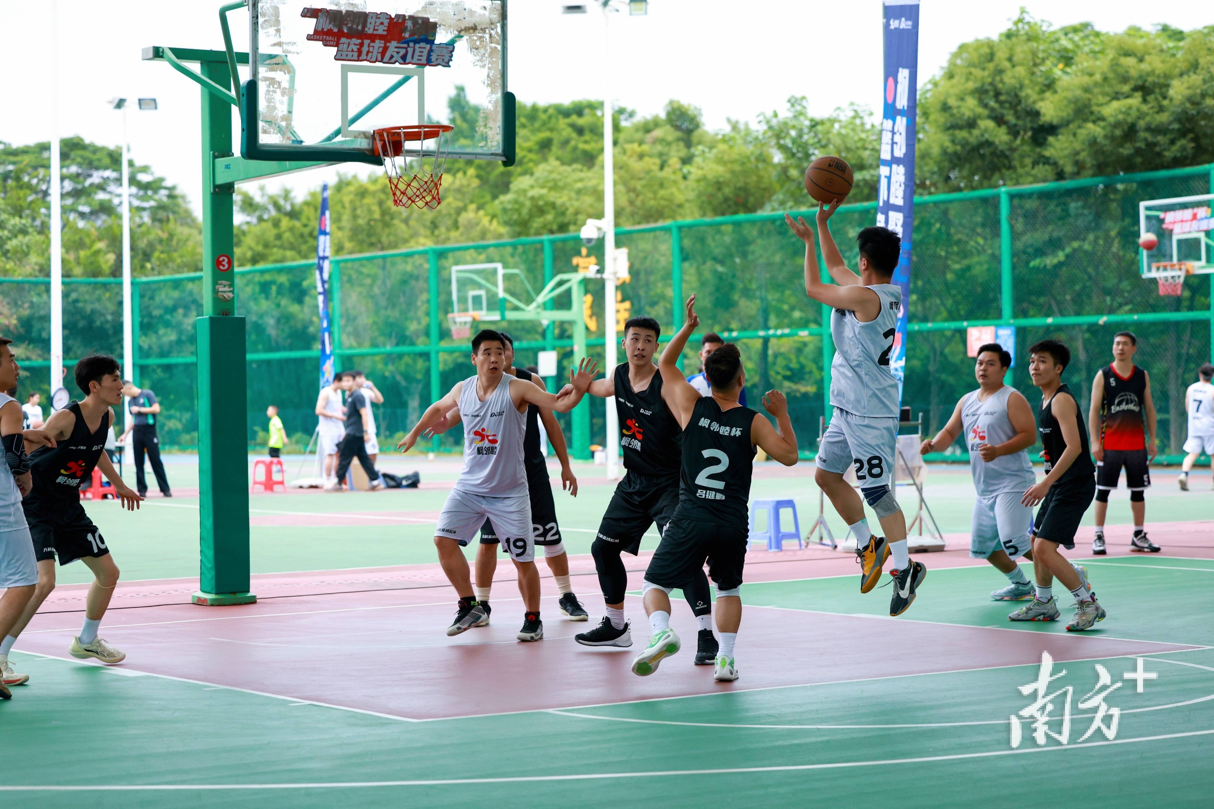 DB彩票试玩-热血沸腾，篮球场上的激烈角逐