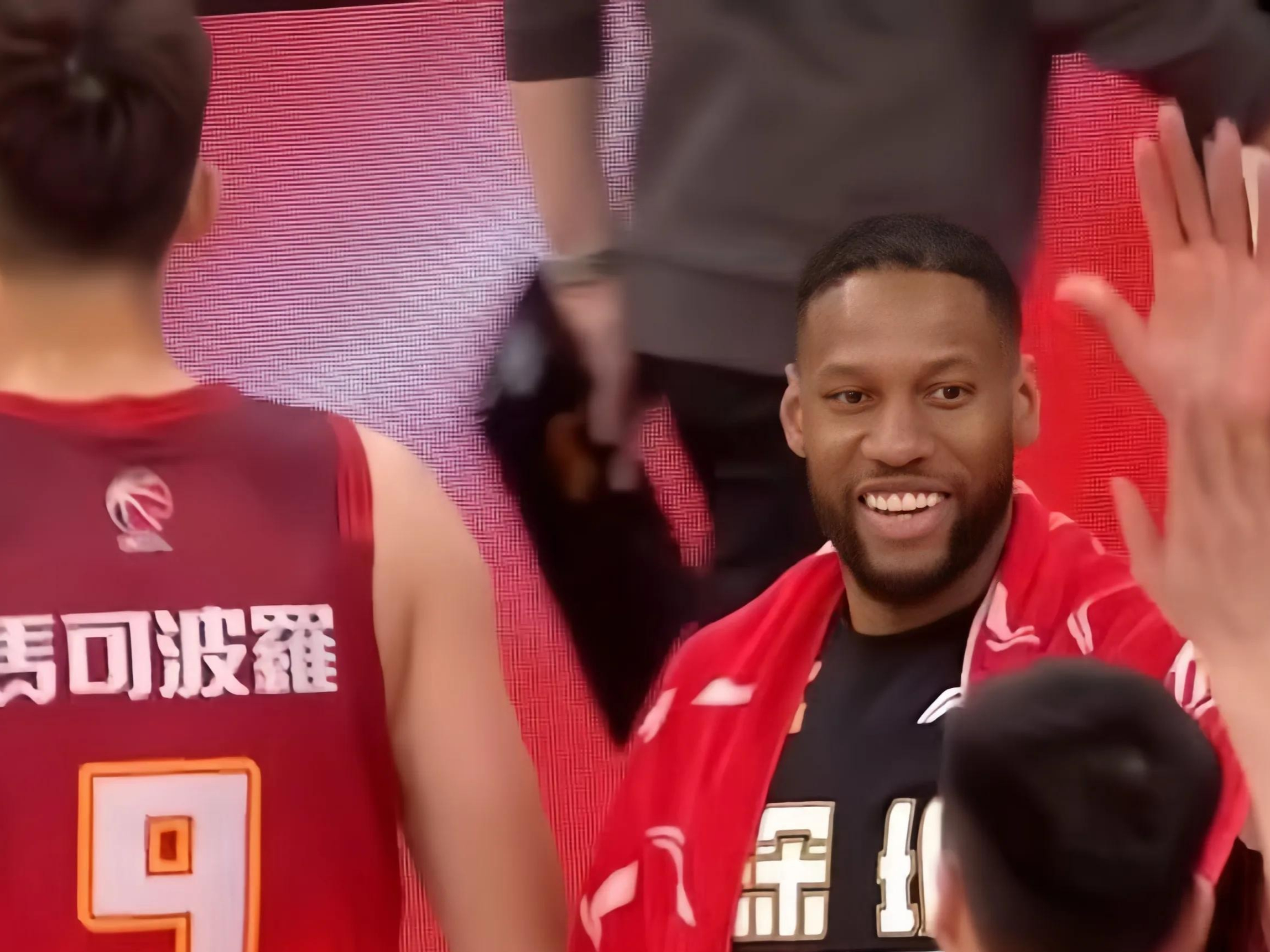 深圳男篮瞄准前四，实力突出多场胜利