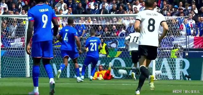 DB彩票官网-英格兰大将梅奥在点球大战中绝杀，夺得胜利