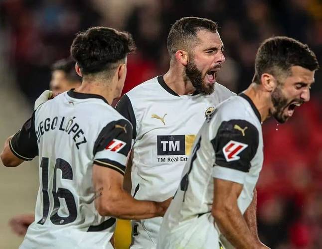 DB彩票平台-阿拉维斯迎来瓦伦西亚的挑战，争夺三分