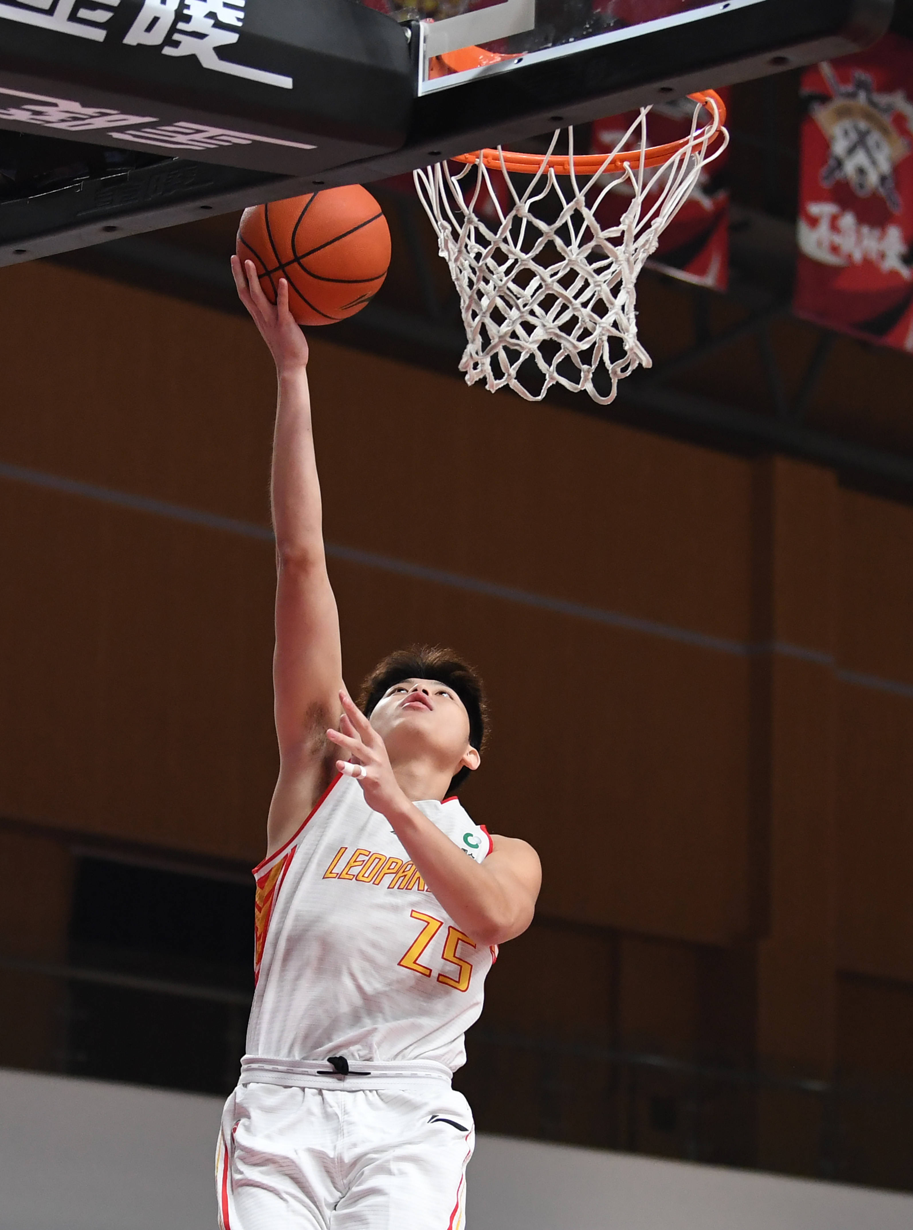 DB彩票-深圳男篮连捷告捷，取得重大突破