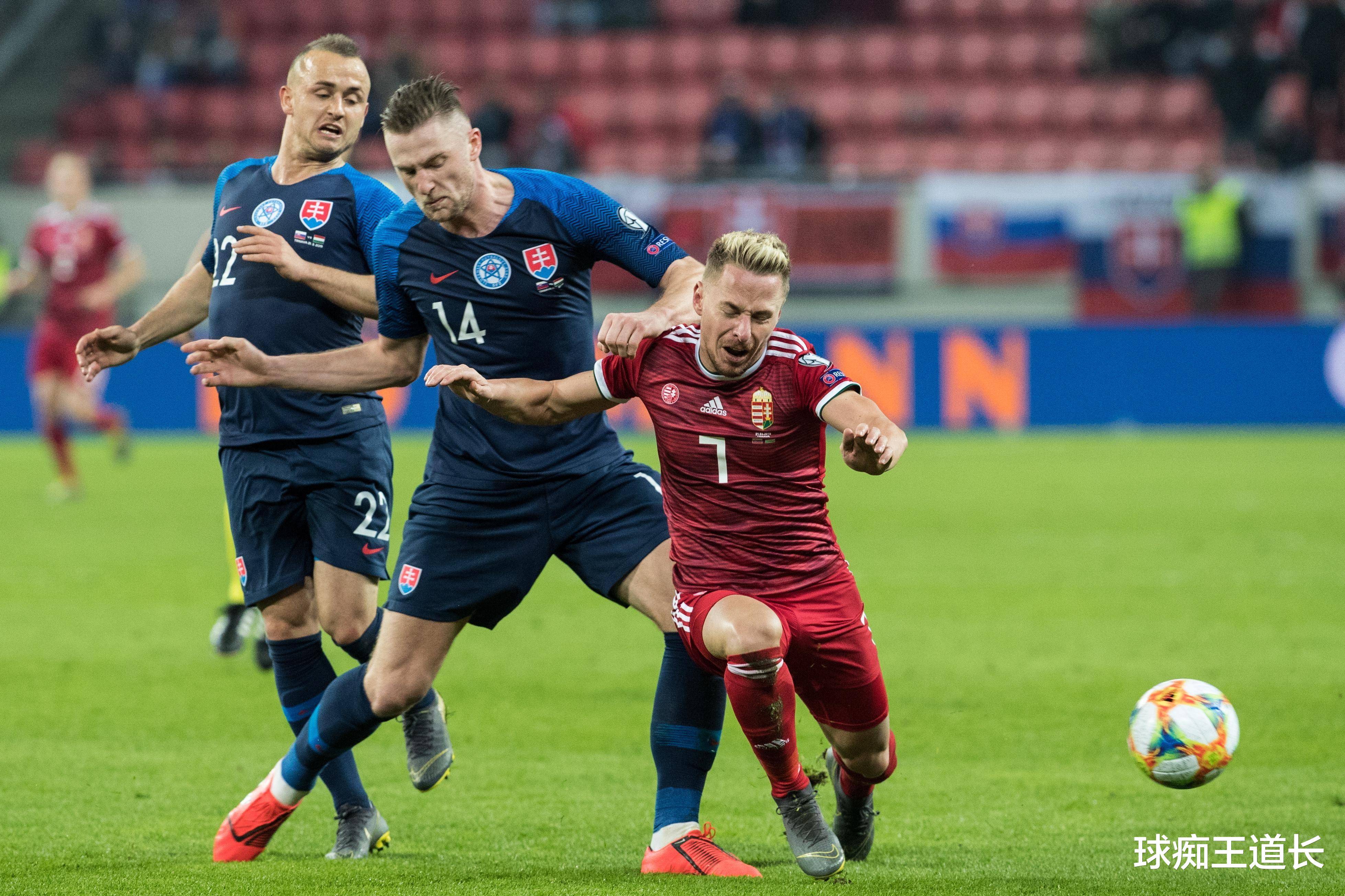 俄罗斯队惊险取胜，成功晋级欧锦赛强