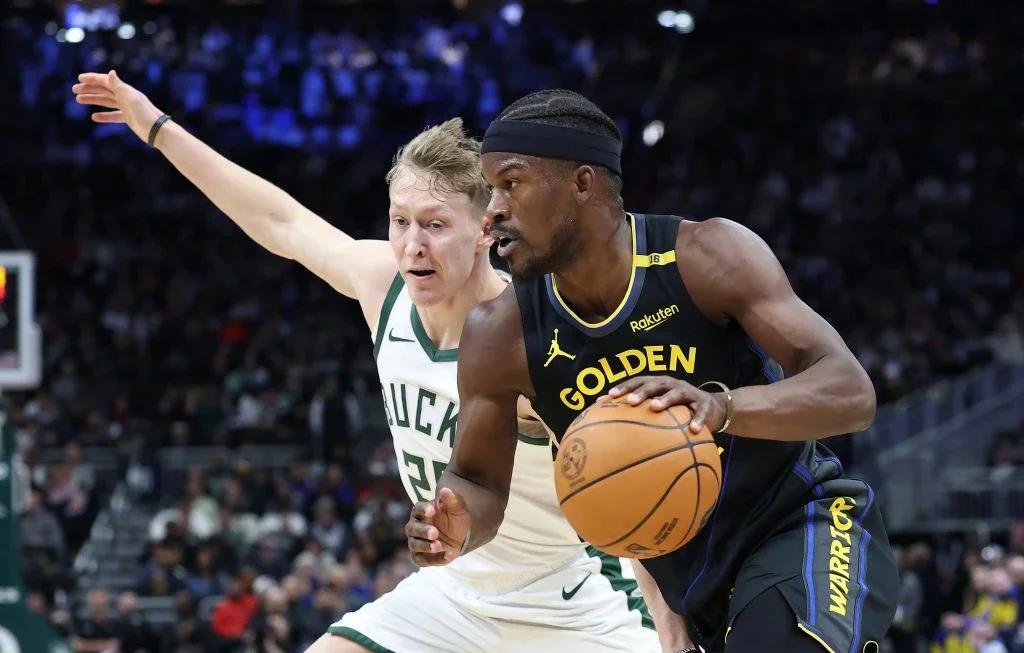 多宝彩票-包含雄鹿客场击败魔术，继续保持不败的词条