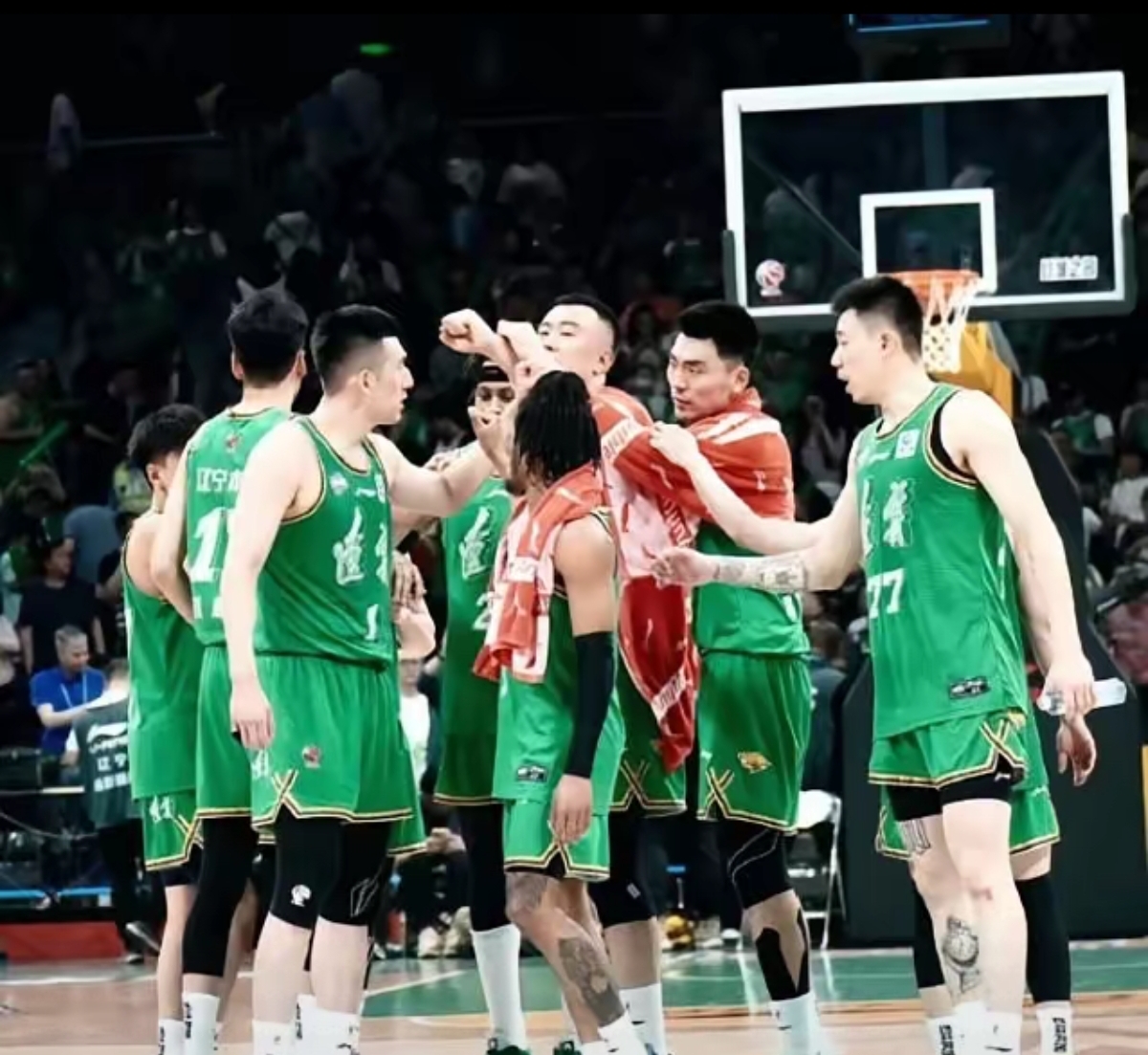 -辽宁队主场对阵吉林队，背靠背比赛状态如何？的简单介绍