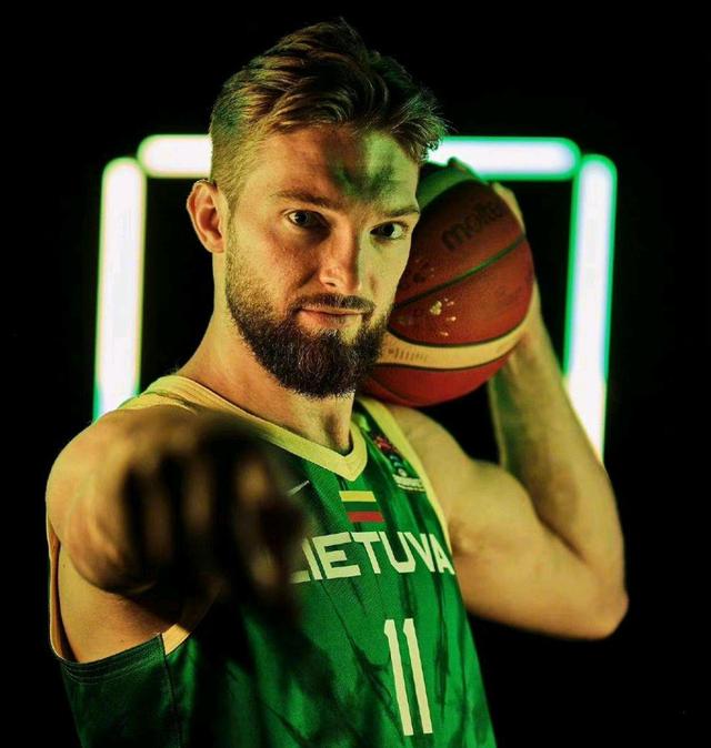 波黑队苦战不懈,为晋级努力付出努力 波黑队苦战不懈,为晋级努力付出努力