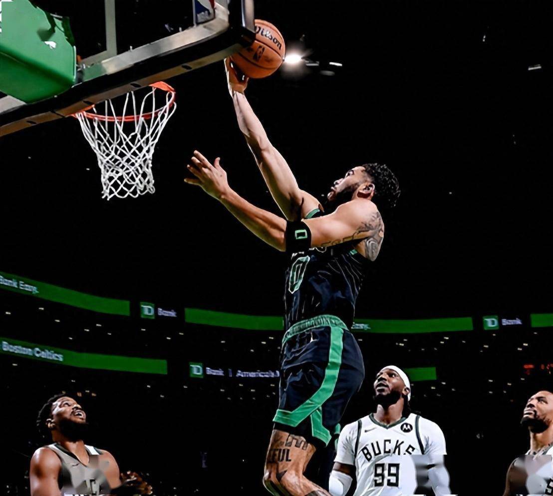 雄鹿主场胜凯尔特人，终结三连败的简单介绍