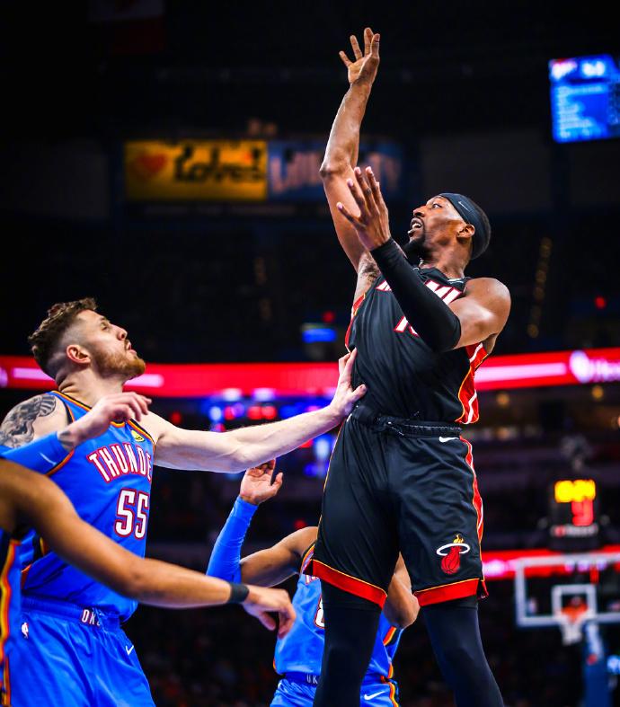 DB游戏-热火力克老鹰，豪取七连胜